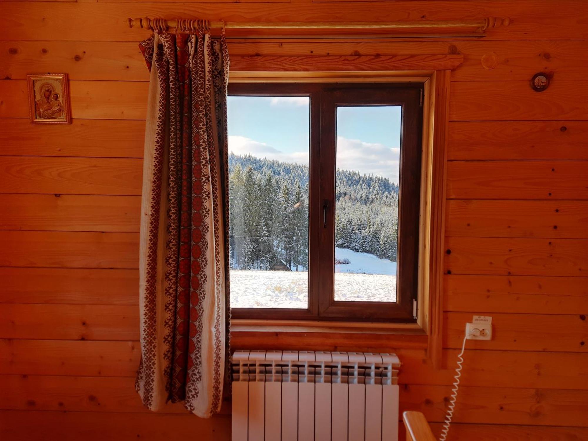 Зубровиця Bukovinka Quarto foto